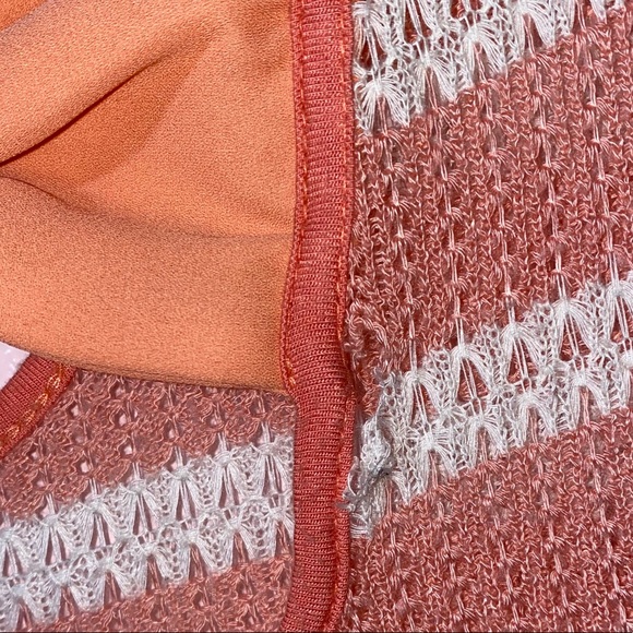 sweater - Picture 3 of 3